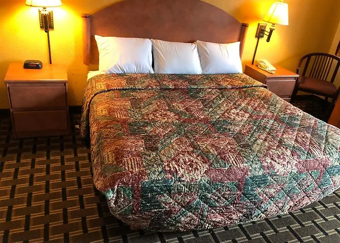 And Hotel 2*