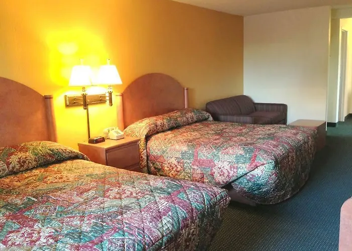 Hotel And 2*